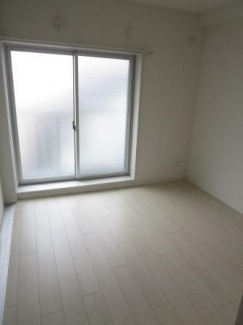 ノーヴァ寝屋川 ベッドルーム