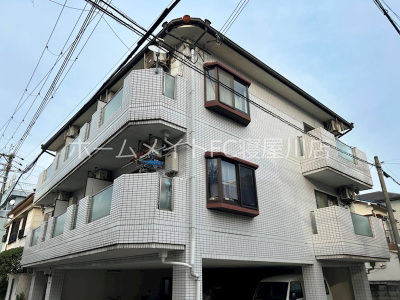 シャトー八坂 外観