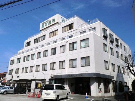 シャトー八坂 総合病院