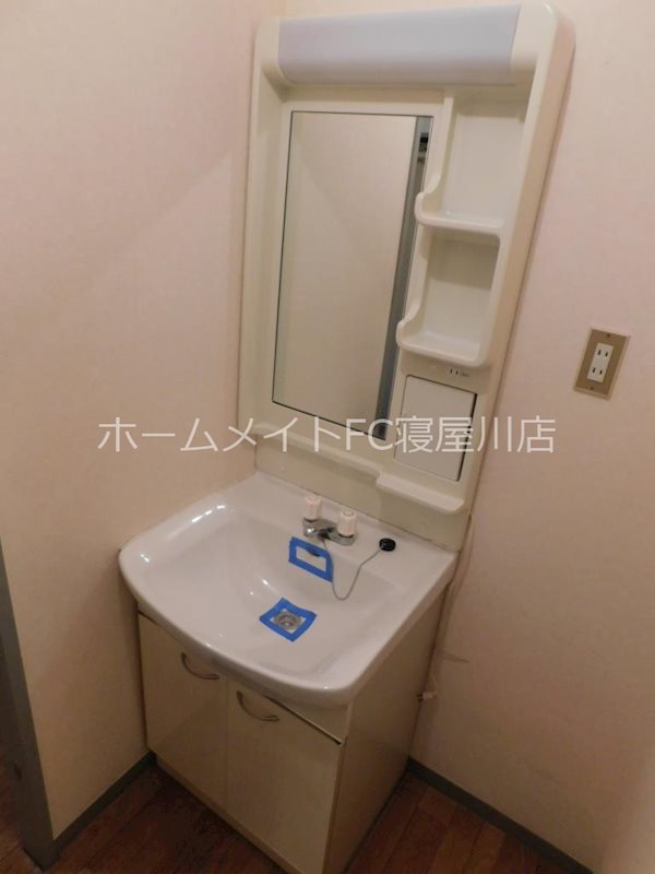 プレアール寝屋川緑町 洗面所