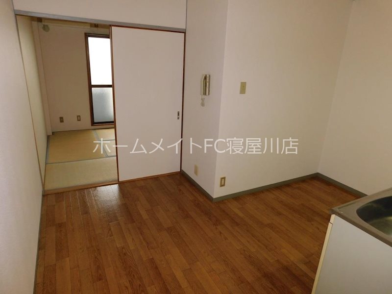 プレアール寝屋川緑町 リビング
