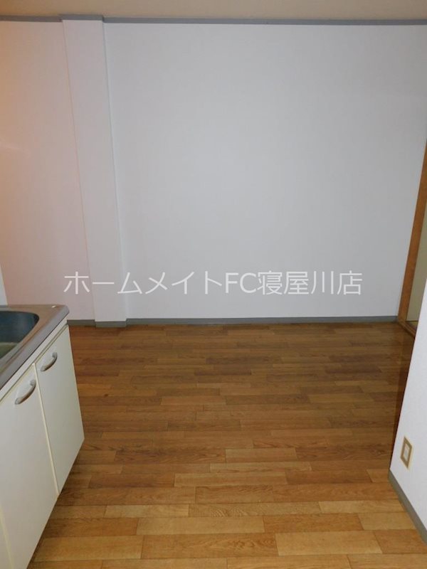 プレアール寝屋川緑町 リビング