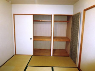 ソレイユ畷 収納