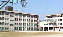 第１カトレアハイツ寝屋川 中学校