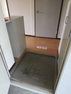 石橋ハイツA棟 玄関