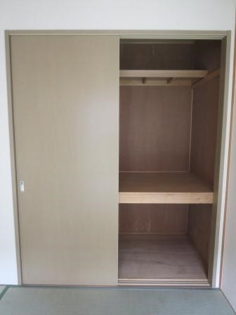 クイーンズヒル　D棟 収納