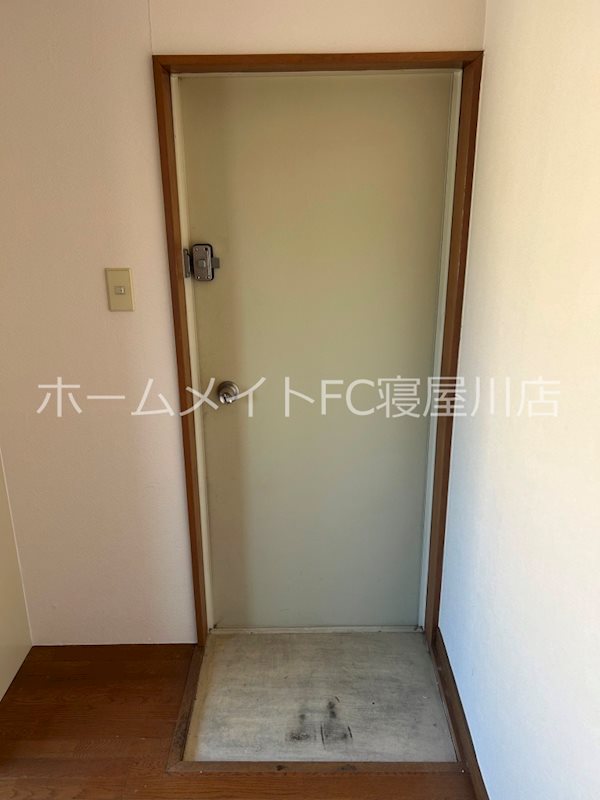 八坂ハイツ 玄関