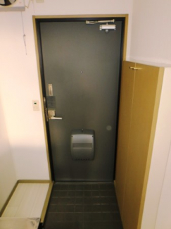 メゾネット香南 玄関