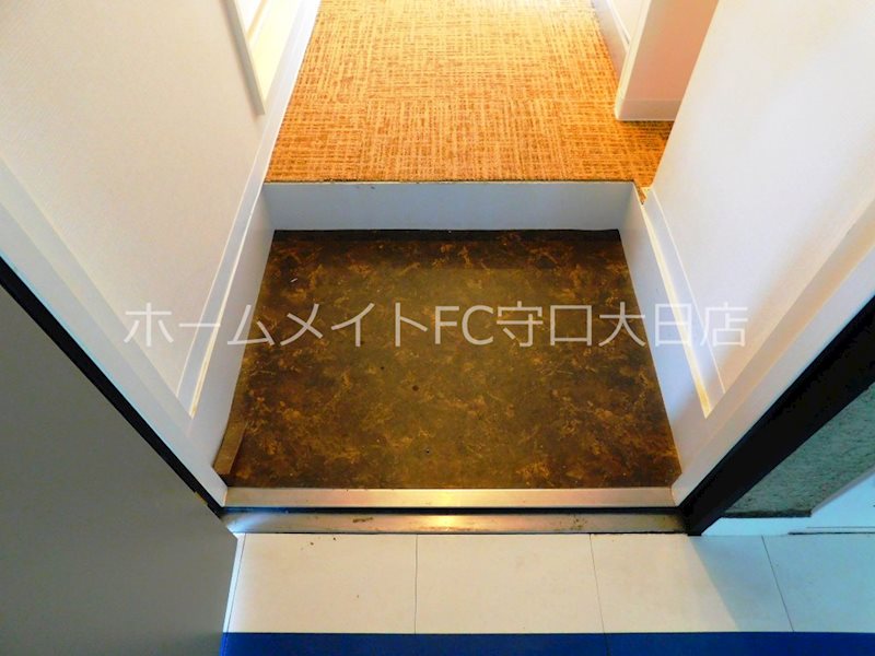 アルブル守口 玄関