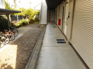 アヴェニュー暁町 エントランス