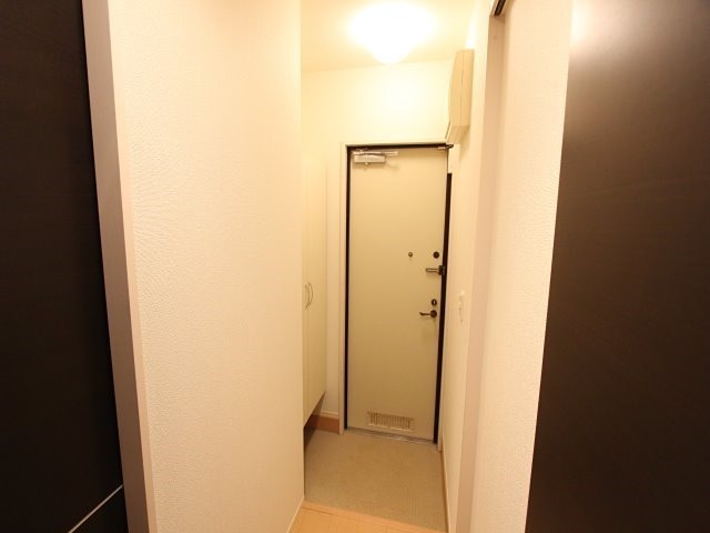 レコルトＢ 玄関