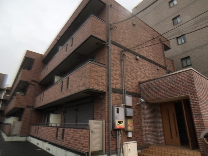 バリアント橋本 外観