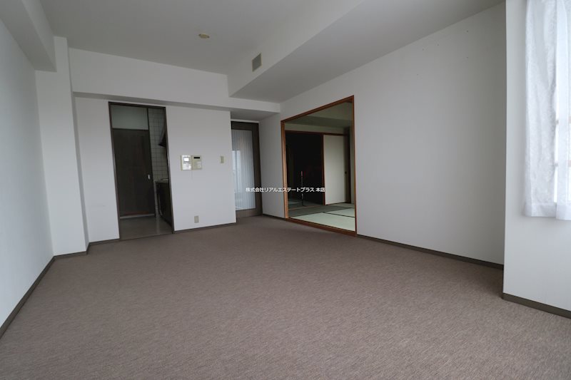 コスモ守山5番館 リビング