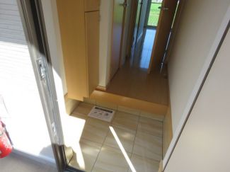 クローバーヒルズ 玄関