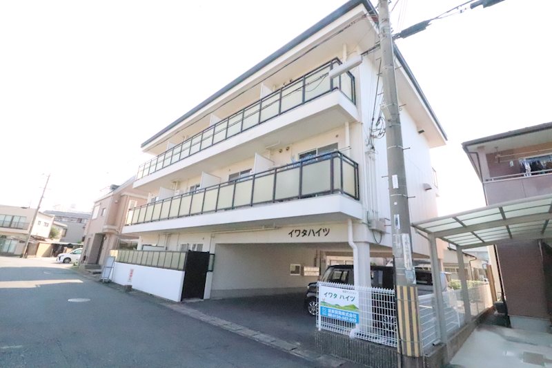 イワタハイツ 外観