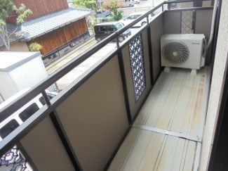 コートパル守山 ベランダ
