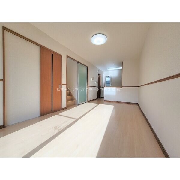 ひまわり館 リビング