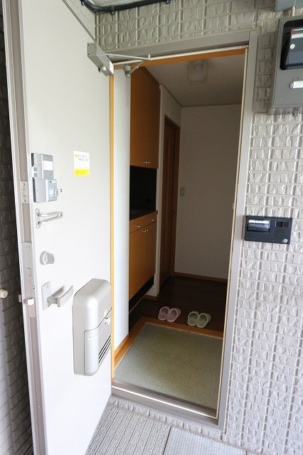 サンシャインＡ 玄関