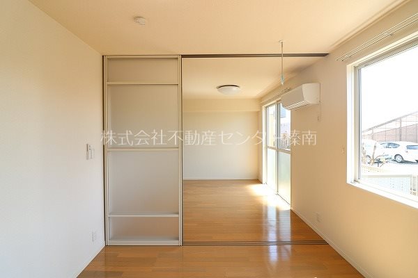 クレアーレ壱番館A ベッドルーム