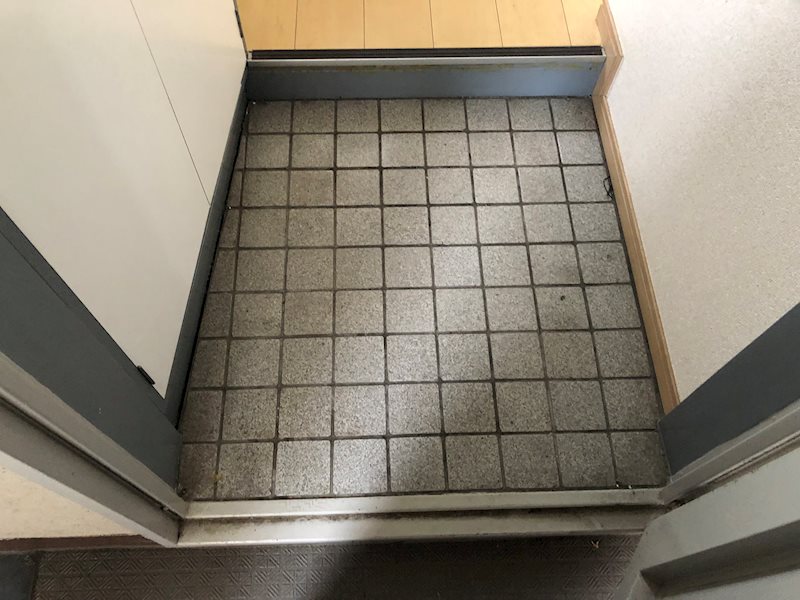 東京都中野区上高田３丁目 玄関