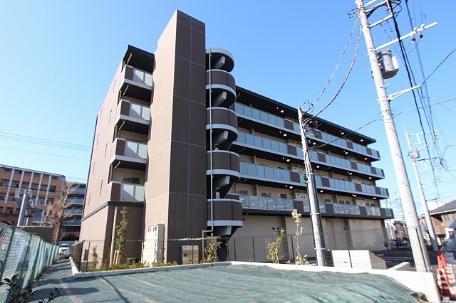 グレイシャス新横浜 外観