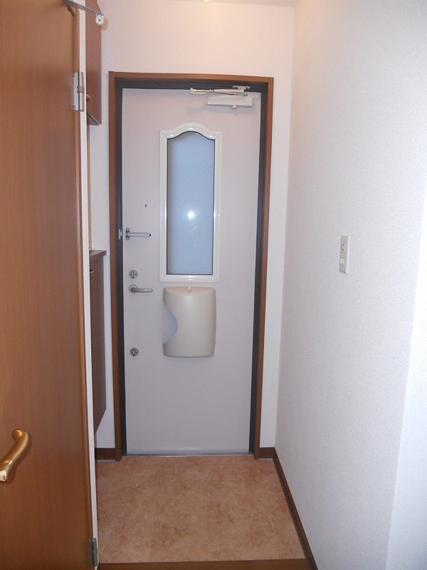 アルバピアザ鶴巻Ⅱ 玄関
