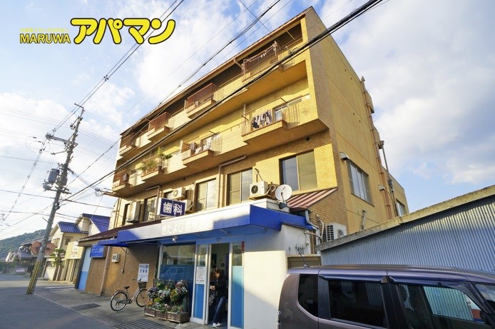 依岡ビル 402号室 外観