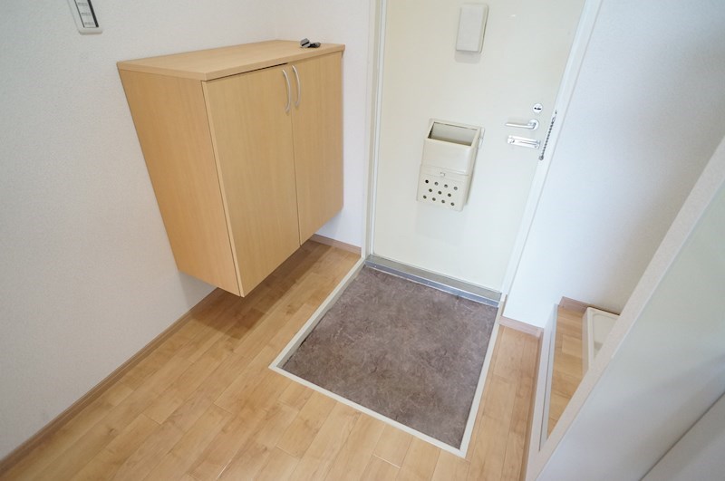 ハイツ樹 玄関