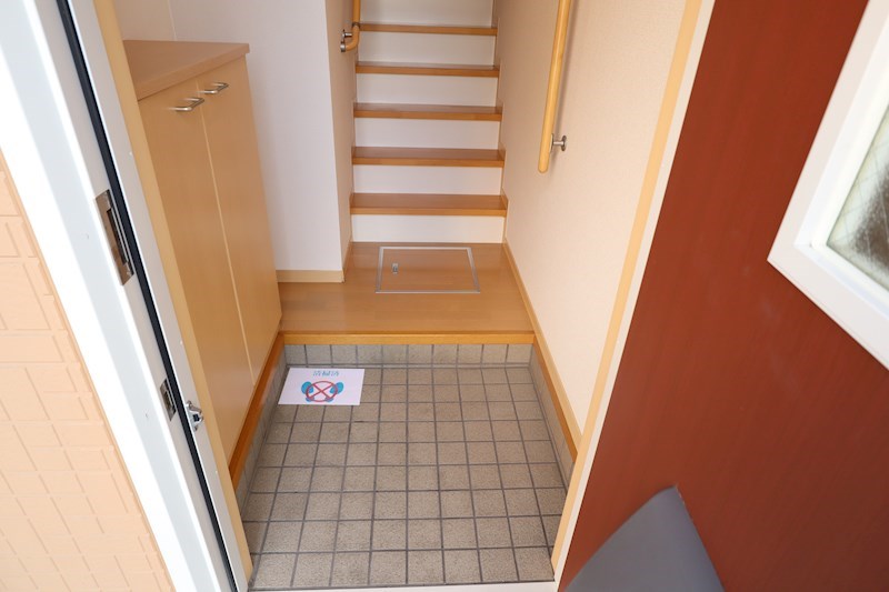 サニーサイド　F棟 玄関