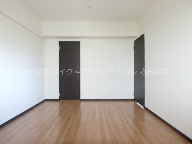 アム・シューレ ベッドルーム