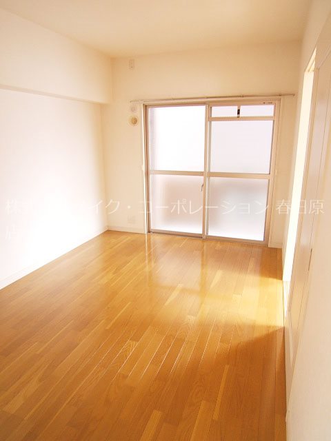 写真は同型タイプ メルベージュ中央 ベッドルーム