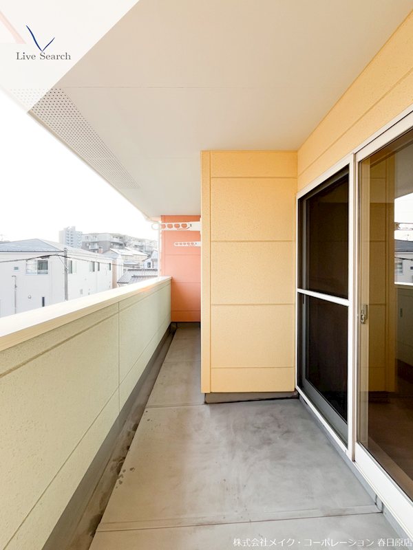 写真は同型タイプ トパーズコート ベランダ