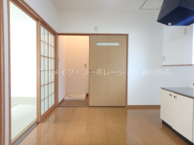 リビング サンライズ春日原 リビング