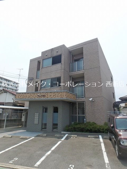 チュリス 外観
