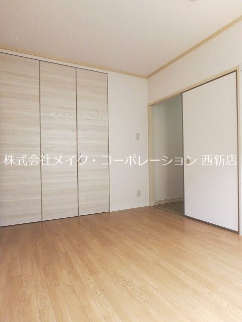 フローラル野芥～駐車場無料～ ベッドルーム