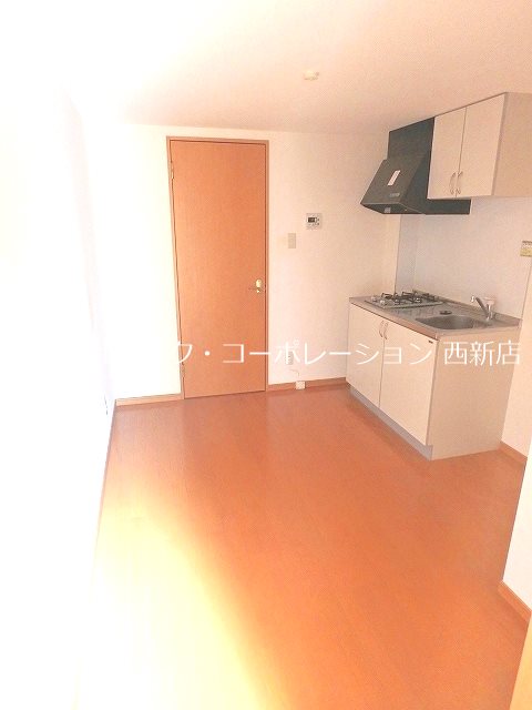 リビング メゾンドアヴリル リビング