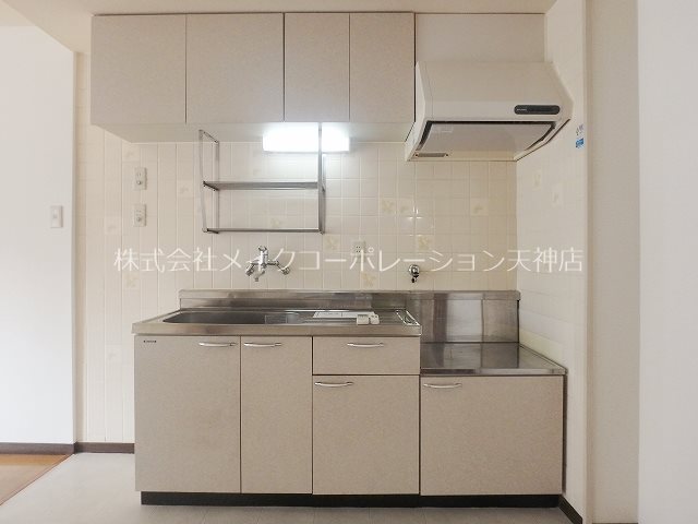 ハイラーク舞鶴 キッチン