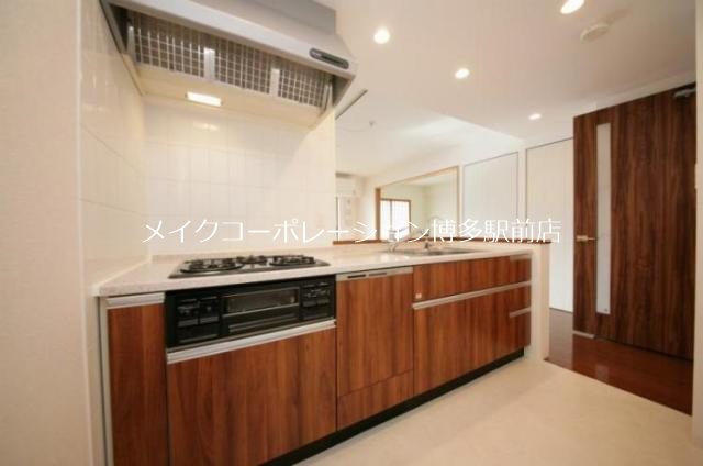 ジオ・イニシア博多駅前 キッチン