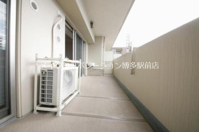 ジオ・イニシア博多駅前 ベランダ