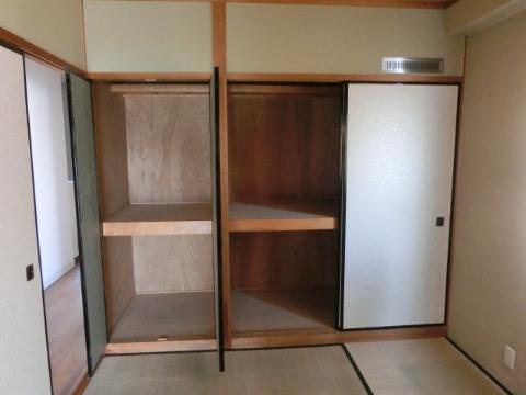 ドリームタウン藤塚 収納