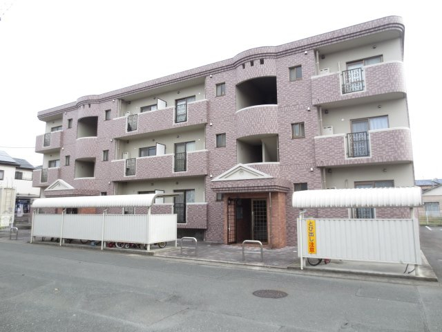 ルミエール高丘 201号室 外観
