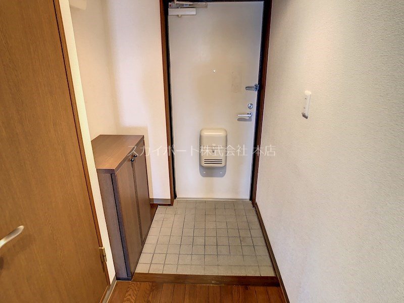 ラ・フォーレ初生 玄関