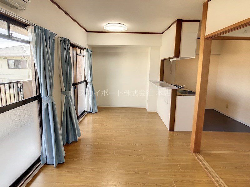 ラ・フォーレ初生 リビング