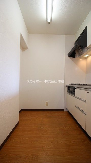 アールウィステリア その他20
