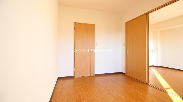 アールウィステリア その他24
