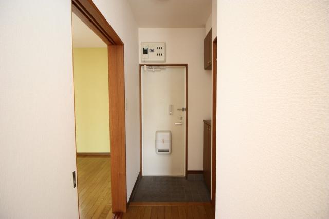 アベニュー泉 玄関