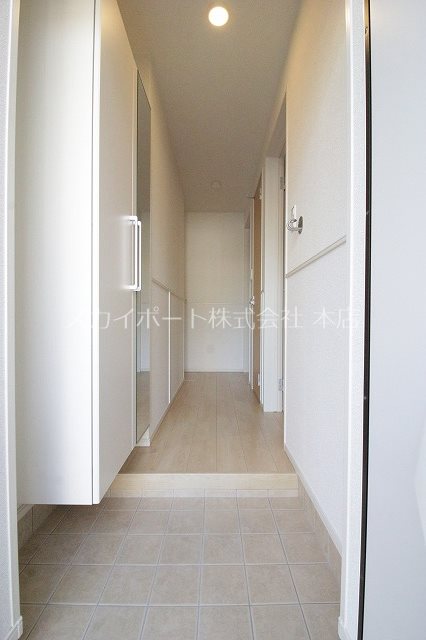 アンソレイエⅤ 玄関