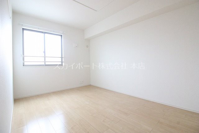 ブライトガーデン葵Ⅱ ベッドルーム