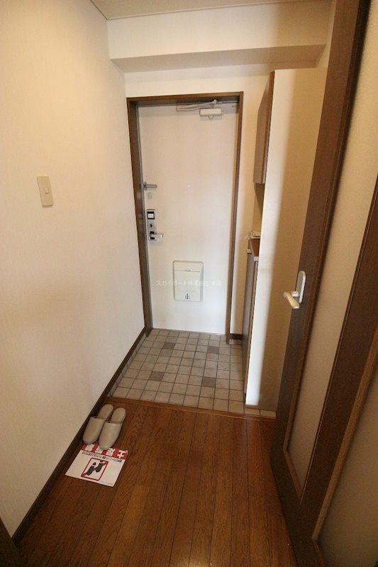 モナヴェイル 玄関