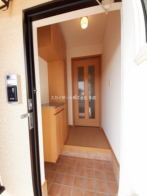 ジュネス 玄関